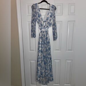 SHEIN Floral Long Sleeve Dress in Blue and White
